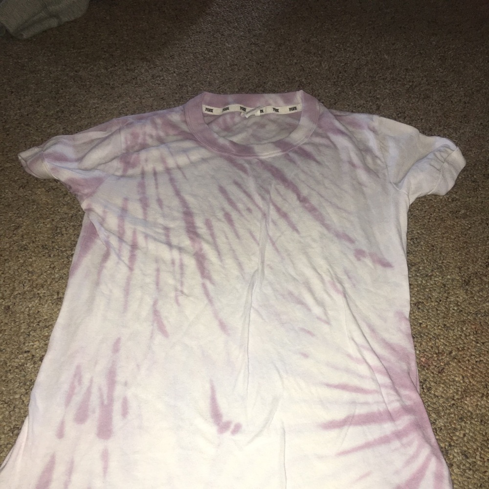 PINK tye dye shirt.